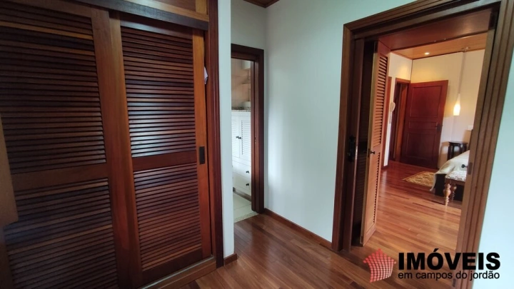 Imagem da galeria de fotos: Apartamento Residencial para Venda - Campos do Jordão, Vila Capivari - REF: 2679