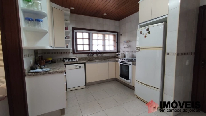 Imagem da galeria de fotos: Apartamento Residencial para Venda - Campos do Jordão, Vila Capivari - REF: 2679