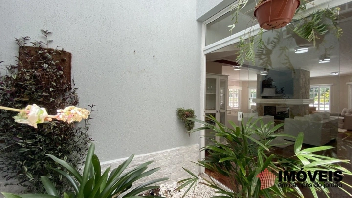 Casa Residencial para Venda - Campos do Jordão, Alto do Capivari - REF: 2680 Imagem da galeria de fotos: Casa Residencial para Venda - Campos do Jordão, Alto do Capivari - REF: 2680