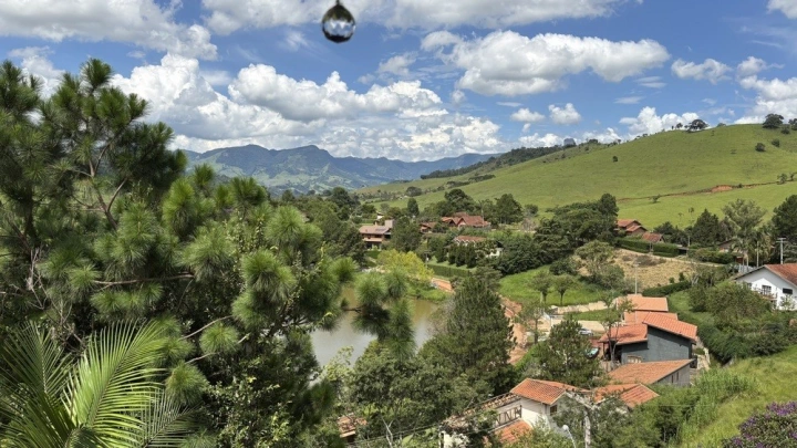 Casa Residencial para Venda - Campos do Jordão, São Bento do Sapucaí - REF: 2943 Imagem da galeria de fotos: Casa Residencial para Venda - Campos do Jordão, São Bento do Sapucaí - REF: 2943