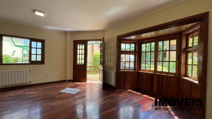 Casa Residencial para Venda - Campos do Jordão, Vila Inglesa - REF: 2933 Imagem da galeria de fotos: Casa Residencial para Venda - Campos do Jordão, Vila Inglesa - REF: 2933