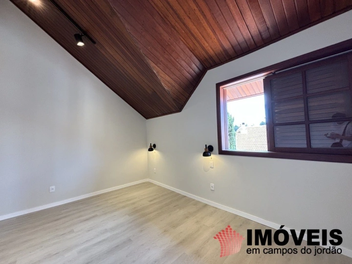 Casa Residencial para Venda - Campos do Jordão, Alto do Capivari - REF: 2855 Imagem da galeria de fotos: Casa Residencial para Venda - Campos do Jordão, Alto do Capivari - REF: 2855