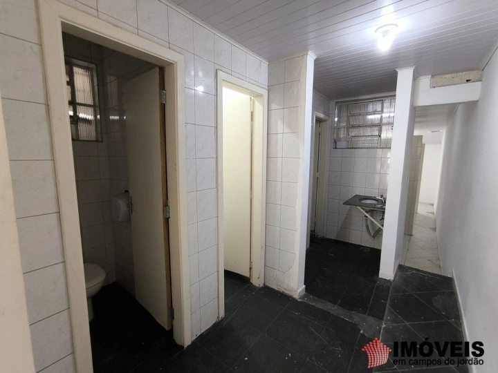 Sala Comercial Comercial para Venda Locação Mensal/Anual - Campos do Jordão, Vila Abernéssia - REF: 2847 Imagem da galeria de fotos: Sala Comercial Comercial para Venda Locação Mensal/Anual - Campos do Jordão, Vila Abernéssia - REF: 2847