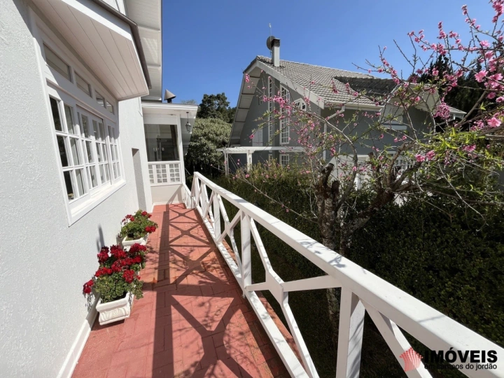 Casa Residencial para Venda - Campos do Jordão, Alto do Capivari - REF: 2811 Imagem da galeria de fotos: Casa Residencial para Venda - Campos do Jordão, Alto do Capivari - REF: 2811