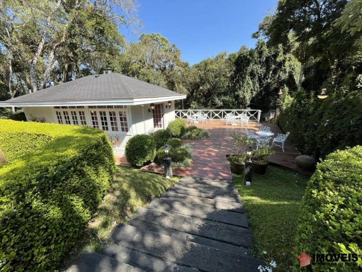 Casa Residencial para Venda - Campos do Jordão, Alto do Capivari - REF: 2811 Imagem da galeria de fotos: Casa Residencial para Venda - Campos do Jordão, Alto do Capivari - REF: 2811