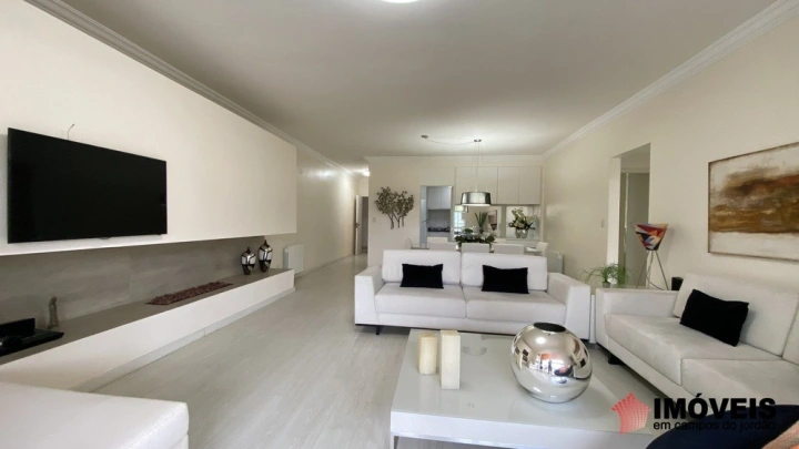 Imagem da galeria de fotos: Apartamento Residencial para Venda - Campos do Jordão, Vila Capivari - REF: 2768