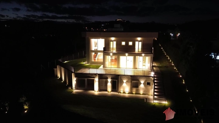 Casa Residencial para Venda - Campos do Jordão, Jardim Embaixador - REF: 2758 Imagem da galeria de fotos: Casa Residencial para Venda - Campos do Jordão, Jardim Embaixador - REF: 2758