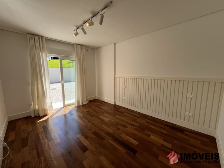 Casa Residencial para Venda - Campos do Jordão, Jardim Embaixador - REF: 2758 Imagem da galeria de fotos: Casa Residencial para Venda - Campos do Jordão, Jardim Embaixador - REF: 2758