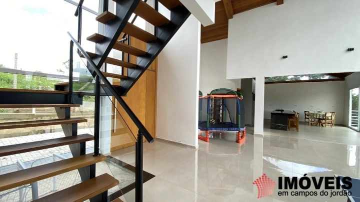 Casa Residencial para Venda - Campos do Jordão, Alto do Capivari - REF: 2709 Imagem da galeria de fotos: Casa Residencial para Venda - Campos do Jordão, Alto do Capivari - REF: 2709