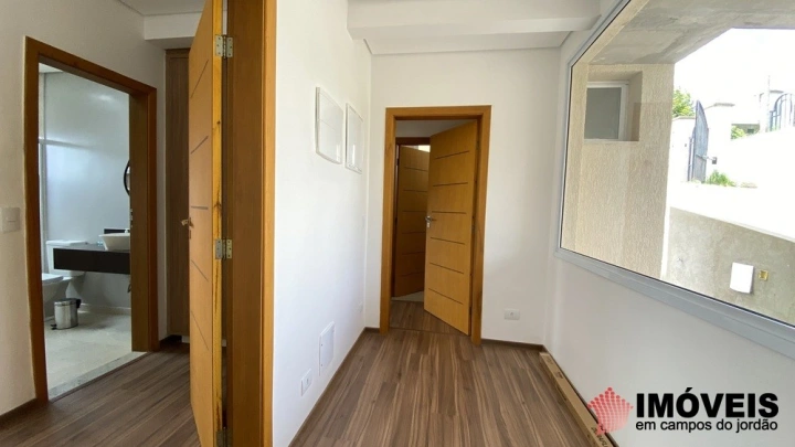 Casa Residencial para Venda - Campos do Jordão, Alto do Capivari - REF: 2709 Imagem da galeria de fotos: Casa Residencial para Venda - Campos do Jordão, Alto do Capivari - REF: 2709