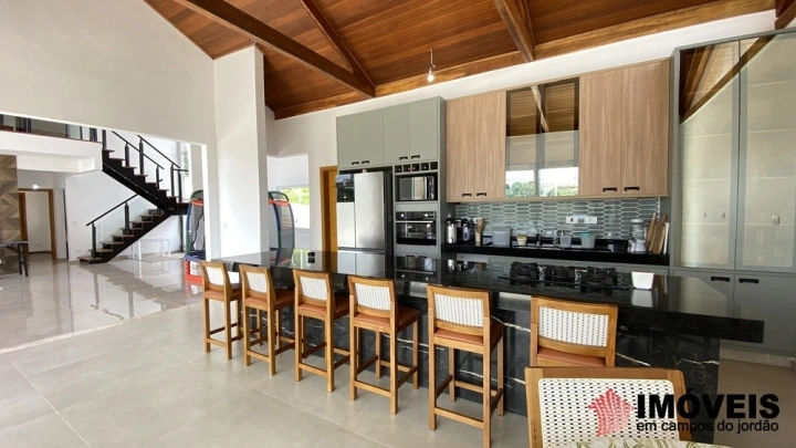 Casa Residencial para Venda - Campos do Jordão, Alto do Capivari - REF: 2709 Imagem da galeria de fotos: Casa Residencial para Venda - Campos do Jordão, Alto do Capivari - REF: 2709