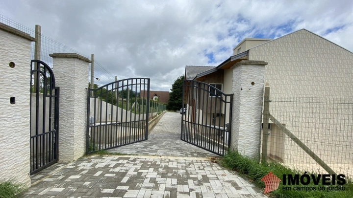 Casa Residencial para Venda - Campos do Jordão, Alto do Capivari - REF: 2709 Imagem da galeria de fotos: Casa Residencial para Venda - Campos do Jordão, Alto do Capivari - REF: 2709