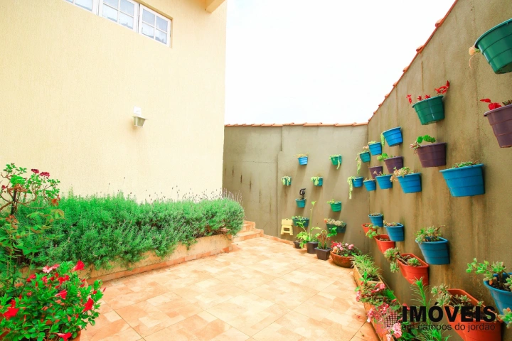 Imagem da galeria de fotos: Casa Residencial para Venda - Campos do Jordão, Vila Loly - REF: CA0144