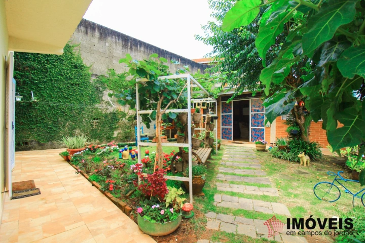 Imagem da galeria de fotos: Casa Residencial para Venda - Campos do Jordão, Vila Loly - REF: CA0144