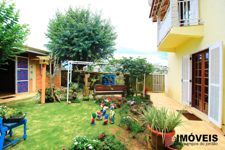 Imagem da galeria de fotos: Casa Residencial para Venda - Campos do Jordão, Vila Loly - REF: CA0144