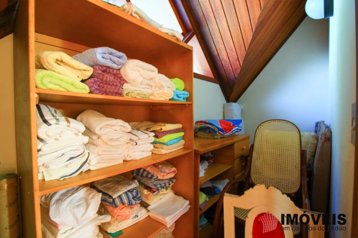 Casa Residencial para Venda - Campos do Jordão, Alto da Boa Vista - REF: 1994 Imagem da galeria de fotos: Casa Residencial para Venda - Campos do Jordão, Alto da Boa Vista - REF: 1994