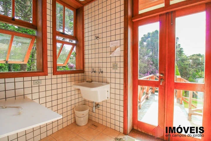 Casa Residencial para Venda - Campos do Jordão, Alto da Boa Vista - REF: 1994 Imagem da galeria de fotos: Casa Residencial para Venda - Campos do Jordão, Alto da Boa Vista - REF: 1994