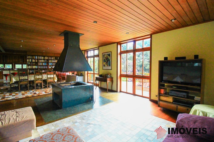 Casa Residencial para Venda - Campos do Jordão, Alto da Boa Vista - REF: 1994 Imagem da galeria de fotos: Casa Residencial para Venda - Campos do Jordão, Alto da Boa Vista - REF: 1994