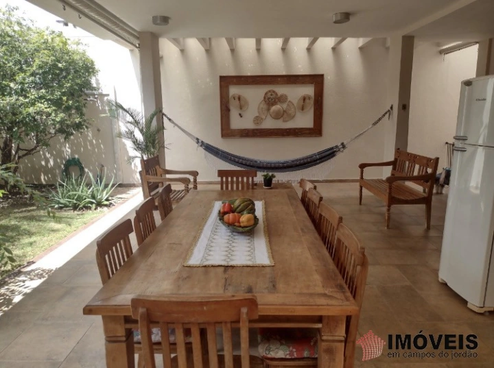 Imagem da galeria de fotos: Casa Residencial para Venda - Campos do Jordão, Vila Abernéssia - REF: 1984