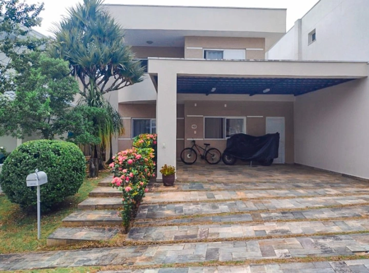 Imagem da galeria de fotos: Casa Residencial para Venda - Campos do Jordão, Vila Abernéssia - REF: 1984