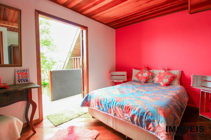 Casa Residencial para Venda - Campos do Jordão, Vila Campos do Jordão - REF: 1978 Imagem da galeria de fotos: Casa Residencial para Venda - Campos do Jordão, Vila Campos do Jordão - REF: 1978