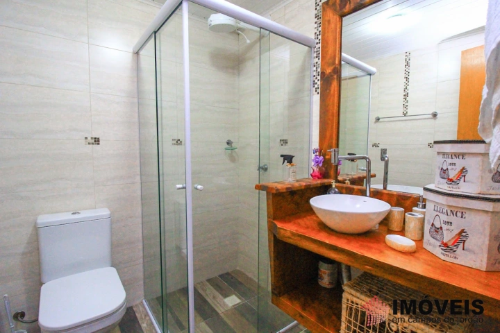 Casa Residencial para Venda - Campos do Jordão, Vila Campos do Jordão - REF: 1978 Imagem da galeria de fotos: Casa Residencial para Venda - Campos do Jordão, Vila Campos do Jordão - REF: 1978