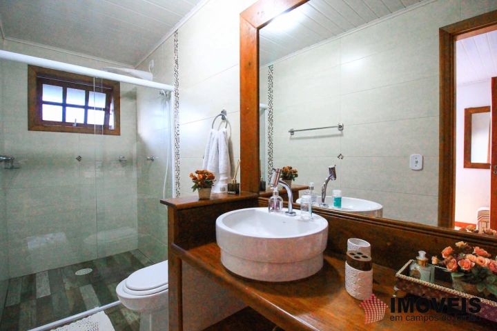 Casa Residencial para Venda - Campos do Jordão, Vila Campos do Jordão - REF: 1978 Imagem da galeria de fotos: Casa Residencial para Venda - Campos do Jordão, Vila Campos do Jordão - REF: 1978