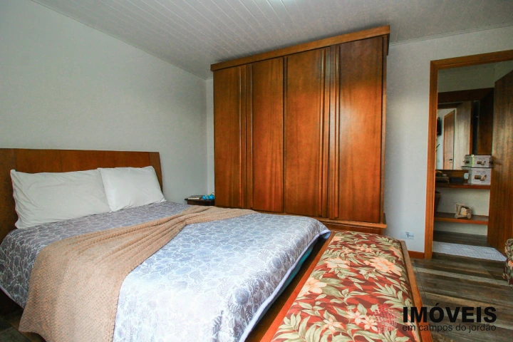 Casa Residencial para Venda - Campos do Jordão, Vila Campos do Jordão - REF: 1978 Imagem da galeria de fotos: Casa Residencial para Venda - Campos do Jordão, Vila Campos do Jordão - REF: 1978