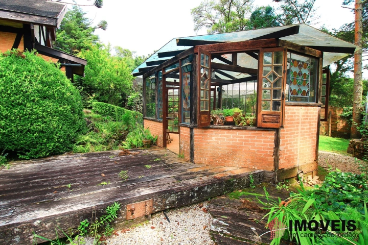 Casa Residencial para Venda - Campos do Jordão, Jardim Véu da Noiva - REF: 1976 Imagem da galeria de fotos: Casa Residencial para Venda - Campos do Jordão, Jardim Véu da Noiva - REF: 1976