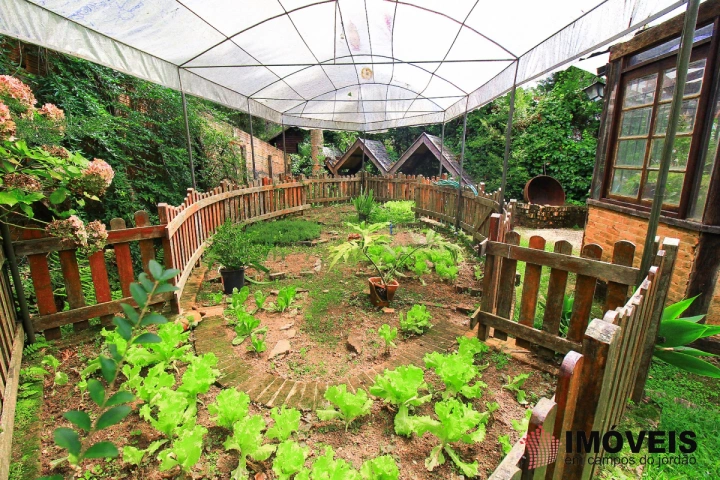 Casa Residencial para Venda - Campos do Jordão, Jardim Véu da Noiva - REF: 1976 Imagem da galeria de fotos: Casa Residencial para Venda - Campos do Jordão, Jardim Véu da Noiva - REF: 1976