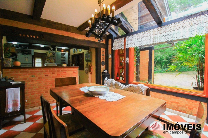 Casa Residencial para Venda - Campos do Jordão, Jardim Véu da Noiva - REF: 1976 Imagem da galeria de fotos: Casa Residencial para Venda - Campos do Jordão, Jardim Véu da Noiva - REF: 1976