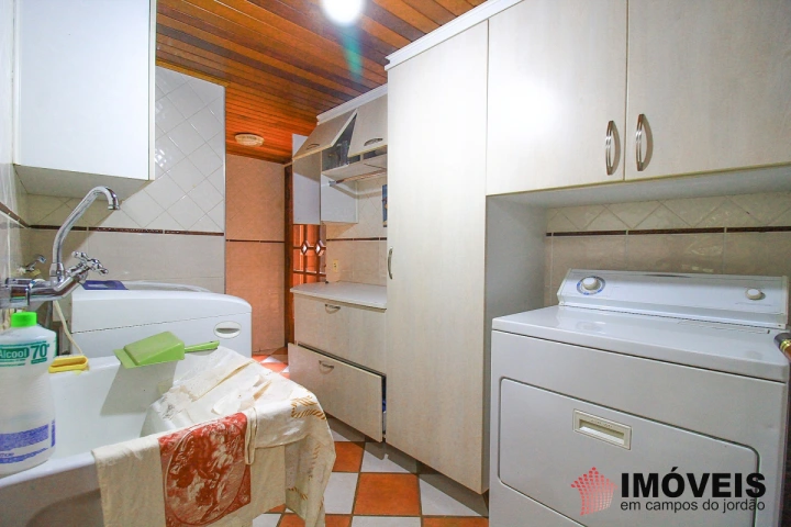 Casa Residencial para Venda - Campos do Jordão, Jardim Véu da Noiva - REF: 1976 Imagem da galeria de fotos: Casa Residencial para Venda - Campos do Jordão, Jardim Véu da Noiva - REF: 1976