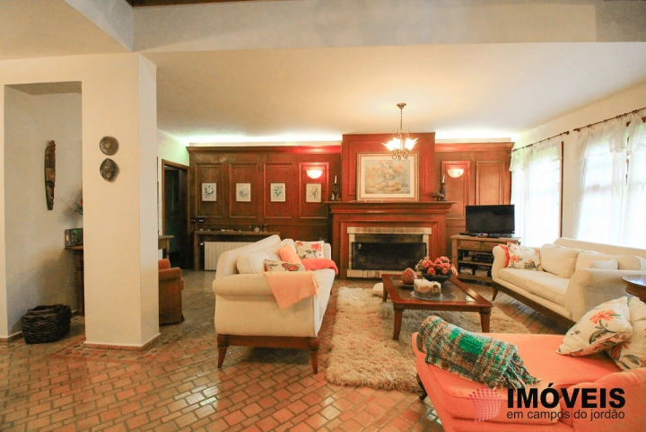 Casa Residencial para Venda - Campos do Jordão, Jardim Véu da Noiva - REF: 1976 Imagem da galeria de fotos: Casa Residencial para Venda - Campos do Jordão, Jardim Véu da Noiva - REF: 1976