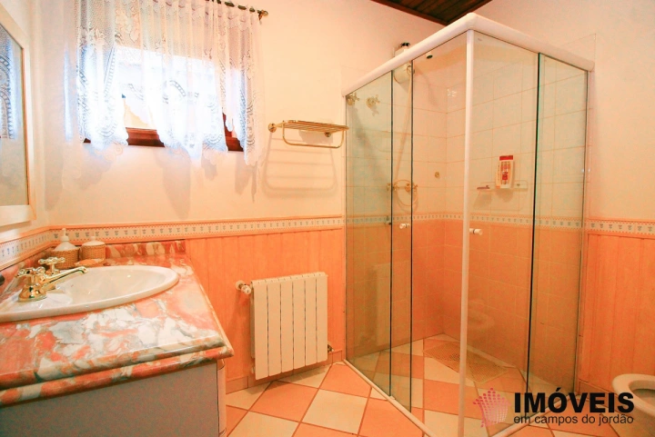 Casa Residencial para Venda - Campos do Jordão, Jardim Véu da Noiva - REF: 1976 Imagem da galeria de fotos: Casa Residencial para Venda - Campos do Jordão, Jardim Véu da Noiva - REF: 1976