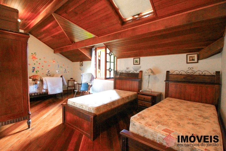 Casa Residencial para Venda - Campos do Jordão, Jardim Véu da Noiva - REF: 1976 Imagem da galeria de fotos: Casa Residencial para Venda - Campos do Jordão, Jardim Véu da Noiva - REF: 1976