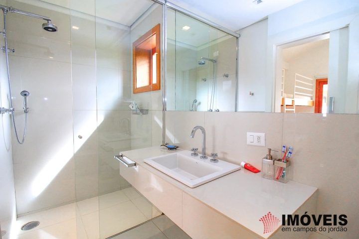 Casa Residencial para Venda - Campos do Jordão, Alto do Capivari - REF: 1972 Imagem da galeria de fotos: Casa Residencial para Venda - Campos do Jordão, Alto do Capivari - REF: 1972