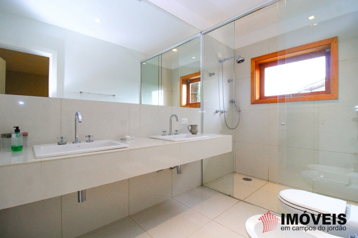 Casa Residencial para Venda - Campos do Jordão, Alto do Capivari - REF: 1972 Imagem da galeria de fotos: Casa Residencial para Venda - Campos do Jordão, Alto do Capivari - REF: 1972