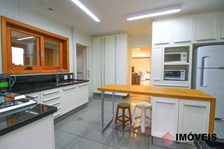 Casa Residencial para Venda - Campos do Jordão, Alto do Capivari - REF: 1972 Imagem da galeria de fotos: Casa Residencial para Venda - Campos do Jordão, Alto do Capivari - REF: 1972