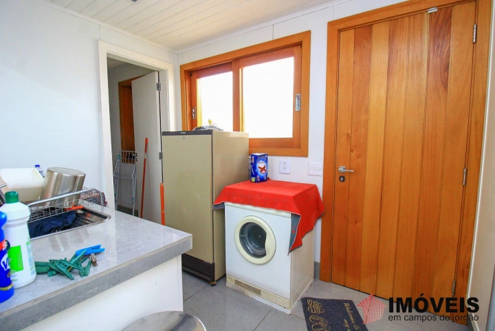 Casa Residencial para Venda - Campos do Jordão, Alto do Capivari - REF: 1972 Imagem da galeria de fotos: Casa Residencial para Venda - Campos do Jordão, Alto do Capivari - REF: 1972