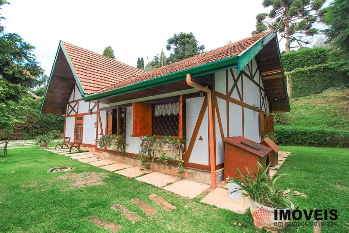Casa Residencial para Venda - Campos do Jordão, Recanto das Araucárias - REF: 1949 Imagem da galeria de fotos: Casa Residencial para Venda - Campos do Jordão, Recanto das Araucárias - REF: 1949