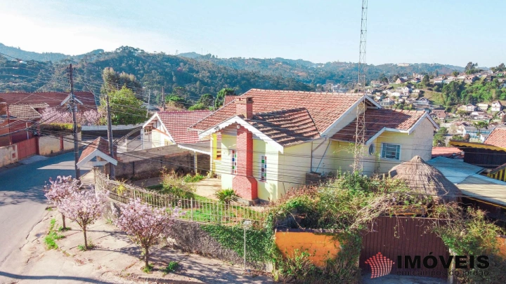 Casa Residencial para Venda - Campos do Jordão, Vila Suiça - REF: 1912 Imagem da galeria de fotos: Casa Residencial para Venda - Campos do Jordão, Vila Suiça - REF: 1912