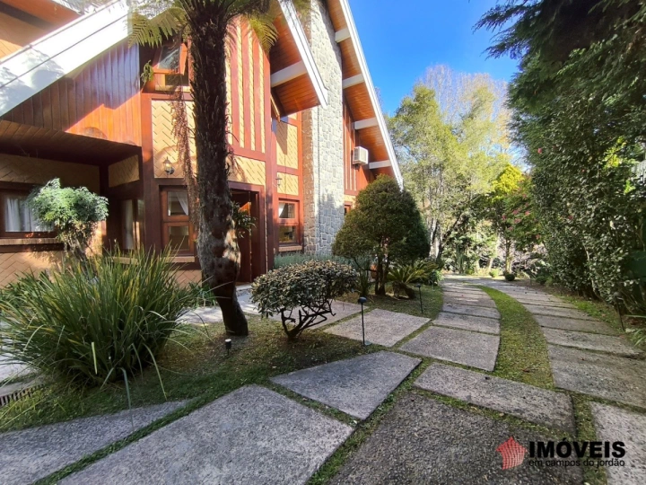 Casa Residencial para Venda - Campos do Jordão, Jardim Véu da Noiva - REF: 1800 Imagem da galeria de fotos: Casa Residencial para Venda - Campos do Jordão, Jardim Véu da Noiva - REF: 1800