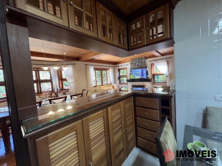 Casa Residencial para Venda - Campos do Jordão, Jardim Véu da Noiva - REF: 1800 Imagem da galeria de fotos: Casa Residencial para Venda - Campos do Jordão, Jardim Véu da Noiva - REF: 1800