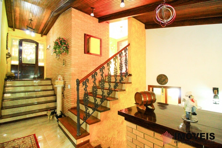 Casa Residencial para Venda - Campos do Jordão, Alto do Capivari - REF: 1647 Imagem da galeria de fotos: Casa Residencial para Venda - Campos do Jordão, Alto do Capivari - REF: 1647