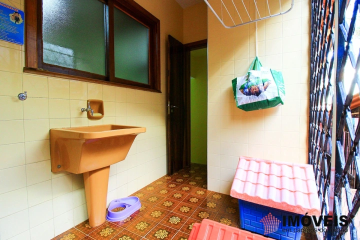 Casa Residencial para Venda - Campos do Jordão, Alto do Capivari - REF: 1647 Imagem da galeria de fotos: Casa Residencial para Venda - Campos do Jordão, Alto do Capivari - REF: 1647