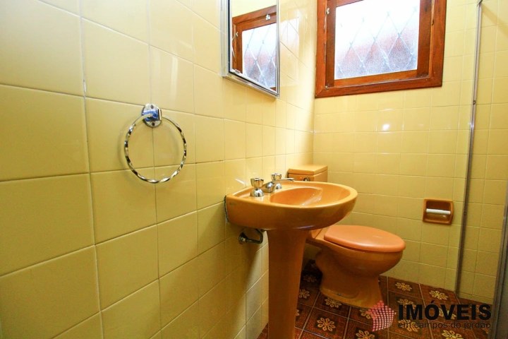 Casa Residencial para Venda - Campos do Jordão, Alto do Capivari - REF: 1647 Imagem da galeria de fotos: Casa Residencial para Venda - Campos do Jordão, Alto do Capivari - REF: 1647