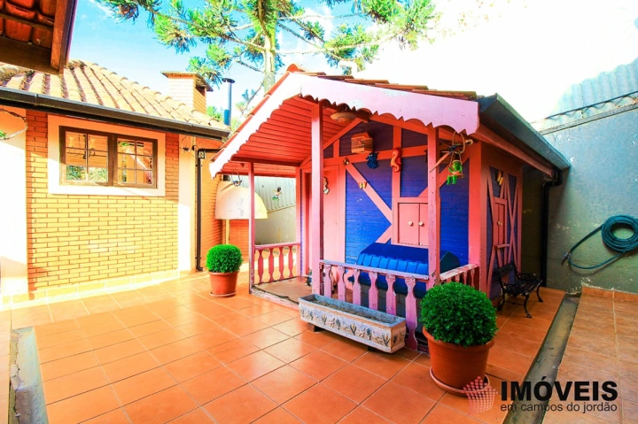 Casa Residencial para Venda - Campos do Jordão, Alto do Capivari - REF: 1647 Imagem da galeria de fotos: Casa Residencial para Venda - Campos do Jordão, Alto do Capivari - REF: 1647