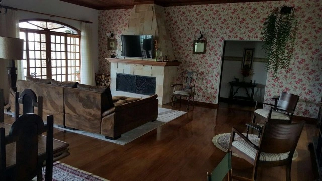 Casa Residencial para Venda - Campos do Jordão, Água Santa - REF: 1637 Imagem da galeria de fotos: Casa Residencial para Venda - Campos do Jordão, Água Santa - REF: 1637