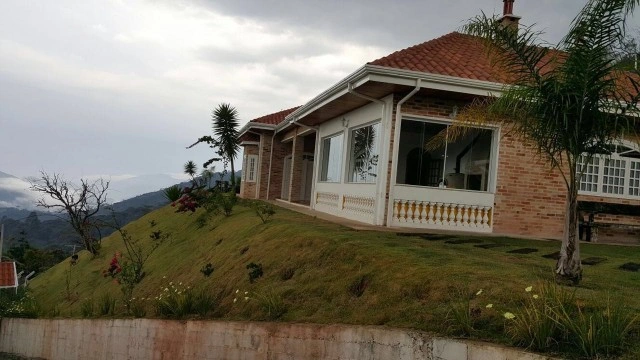 Casa Residencial para Venda - Campos do Jordão, Água Santa - REF: 1637 Imagem da galeria de fotos: Casa Residencial para Venda - Campos do Jordão, Água Santa - REF: 1637