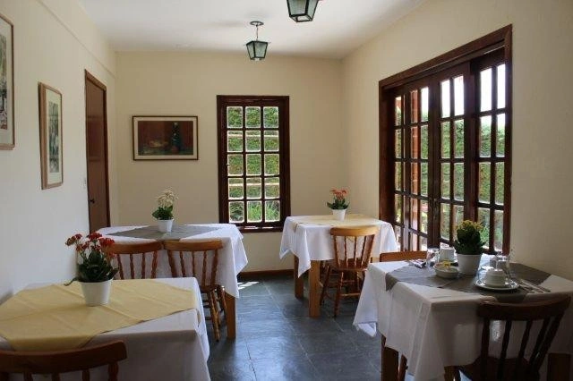 Pousada Comercial para Venda - Campos do Jordão, Alto da Boa Vista - REF: 1608 Imagem da galeria de fotos: Pousada Comercial para Venda - Campos do Jordão, Alto da Boa Vista - REF: 1608